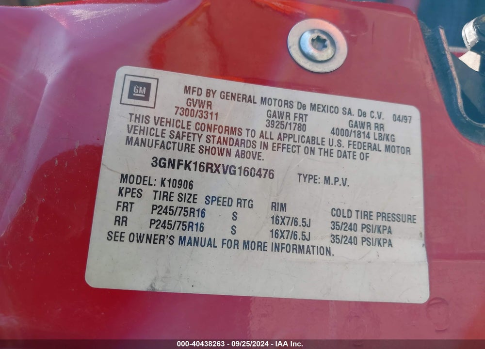 1997 CHEVROLET SUBURBAN 1500 VIN: 3GNFK16RXVG160476