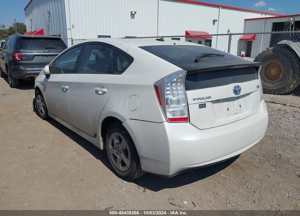 2011 TOYOTA PRIUS THREE VIN: JTDKN3DU5B0288951