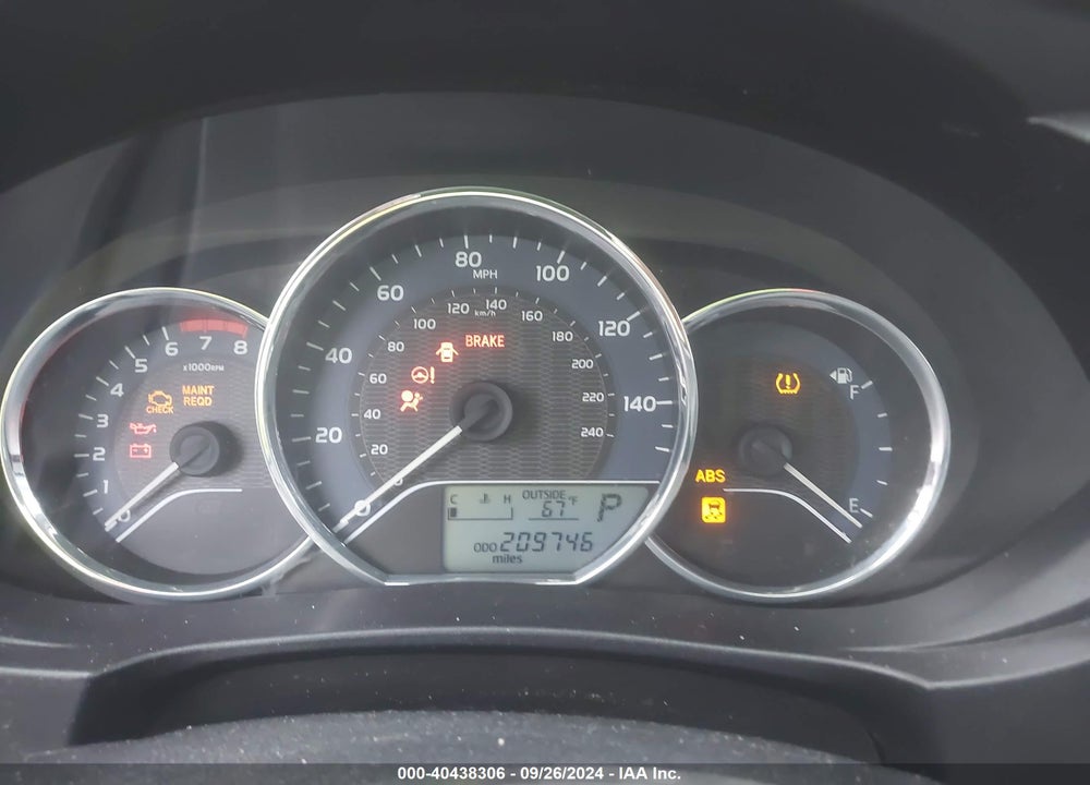 2014 TOYOTA COROLLA LE VIN: 2T1BURHE9EC025106