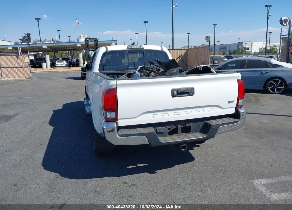 2018 TOYOTA TACOMA SR5 VIN: 3TMBZ5DN6JM012301