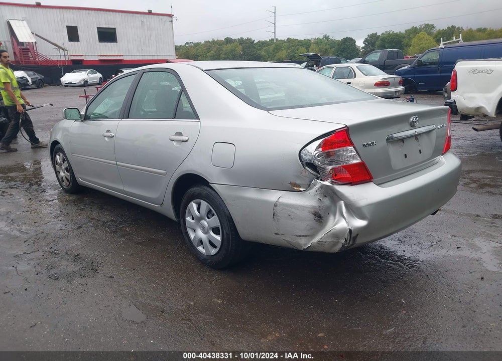 2002 TOYOTA CAMRY LE VIN: 4T1BE30K62U528808
