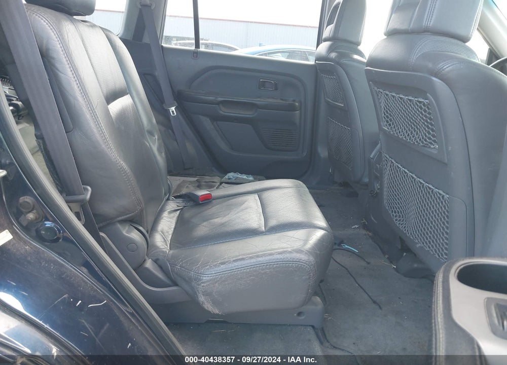 2004 HONDA PILOT EX-L VIN: 2HKYF185X4H534140