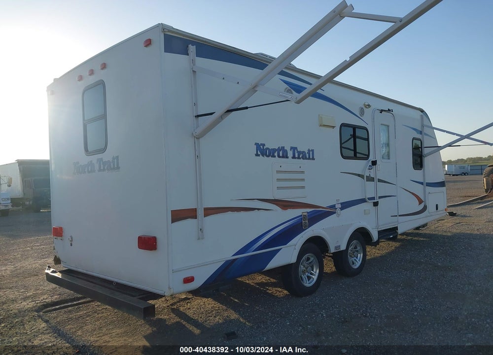 2011 HEARTLAND NORTH TRAIL 21FBS VIN: 5SFNB2627BE226317