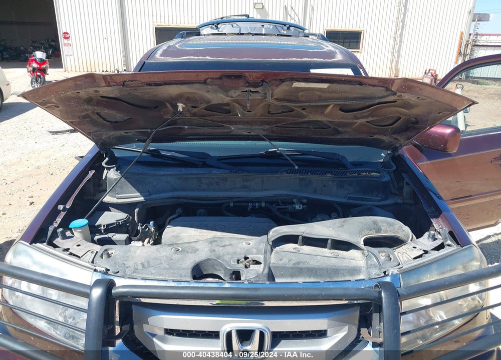 2011 HONDA PILOT EX-L VIN: 5FNYF3H52BB031211