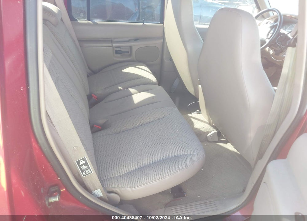 2000 FORD EXPLORER XLS VIN: 1FMZU62X2YZC62758