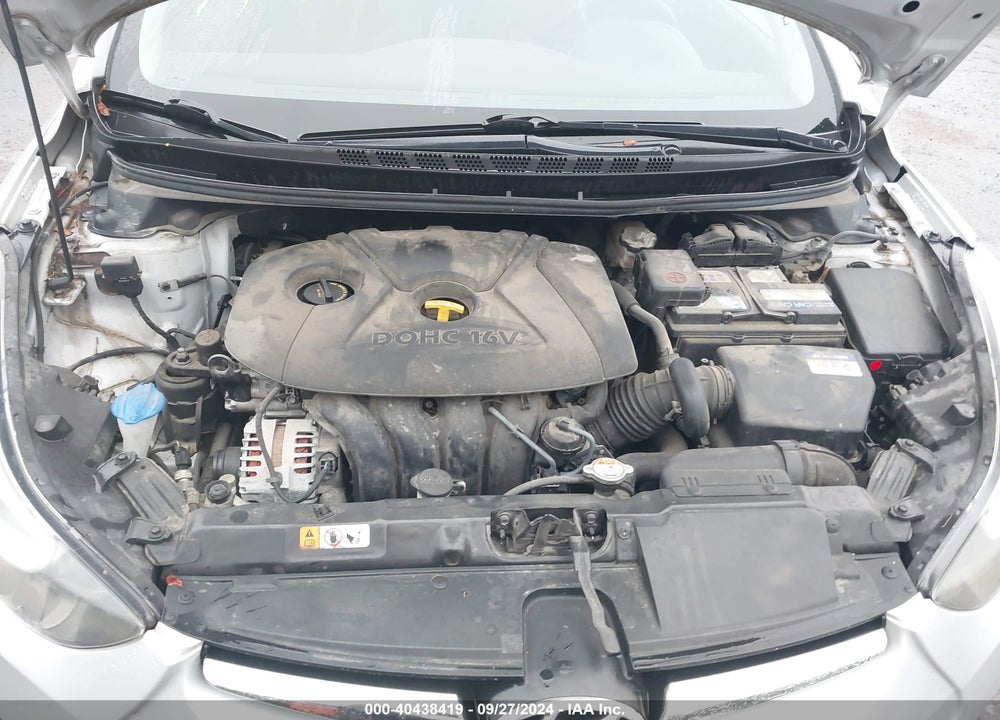 2014 HYUNDAI ELANTRA VIN: KMHDH4AE5EU109223