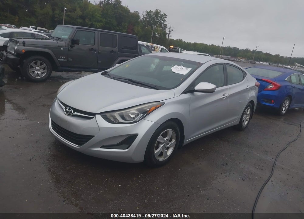 2014 HYUNDAI ELANTRA VIN: KMHDH4AE5EU109223