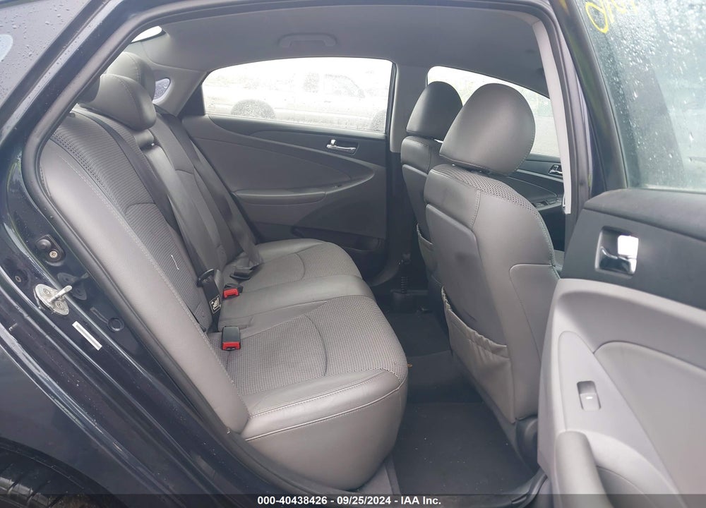 2011 HYUNDAI SONATA SE VIN: 5NPEC4AC7BH113222