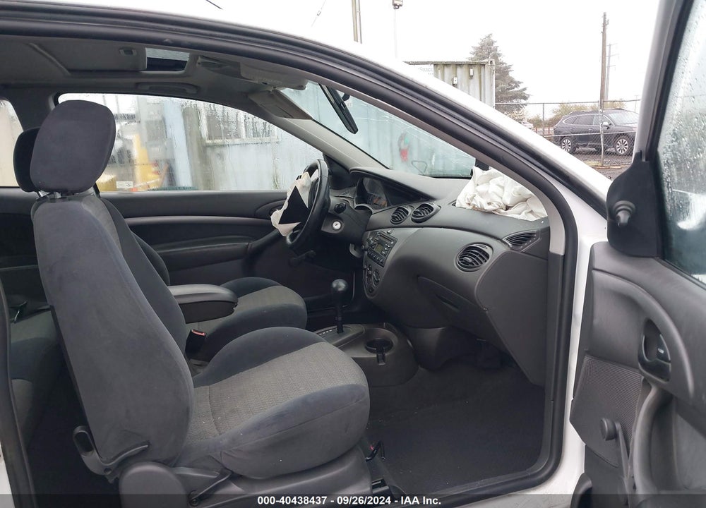 2001 FORD FOCUS ZX3 VIN: 3FAFP31341R181370