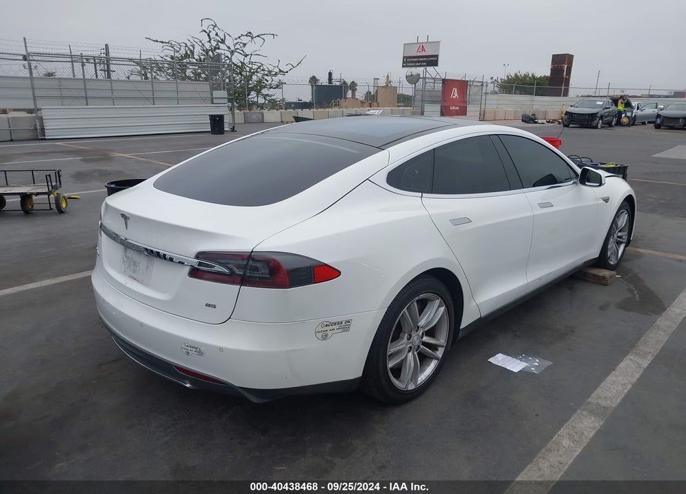 2013 TESLA MODEL S VIN: 5YJSA1CN9DFP22478