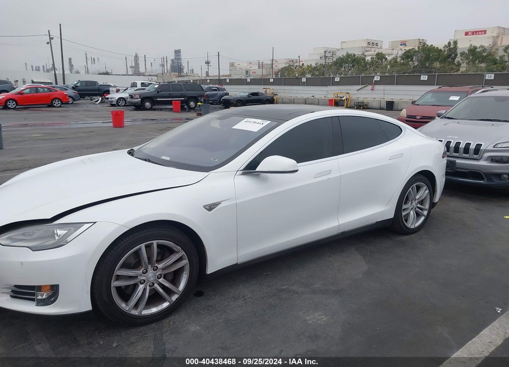 2013 TESLA MODEL S VIN: 5YJSA1CN9DFP22478