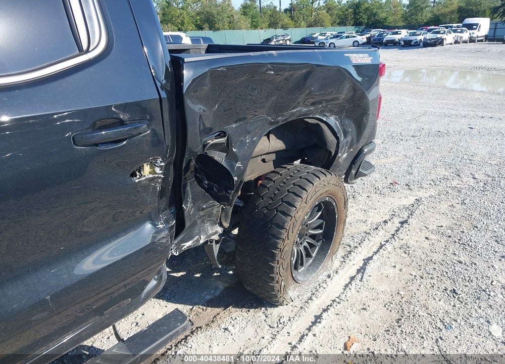 2022 CHEVROLET SILVERADO 1500 4WD SHORT BED LT TRAIL BOSS VIN: 3GCUDFED7NG583481