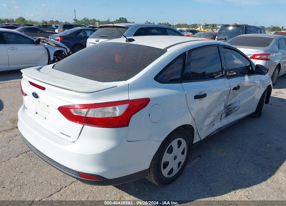 2013 FORD FOCUS VIN: 1FADP3E23DL207498