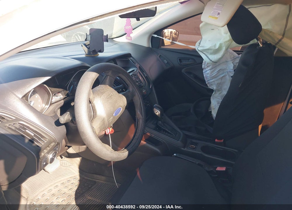 2013 FORD FOCUS VIN: 1FADP3E23DL207498