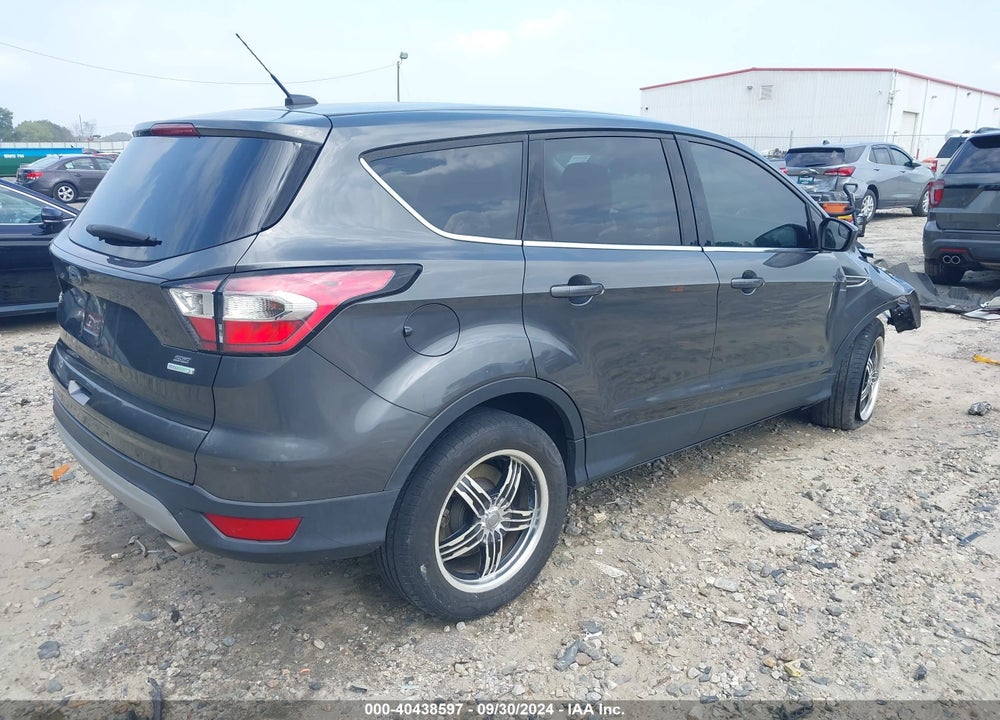 2017 FORD ESCAPE SE VIN: 1FMCU0GD9HUD24378