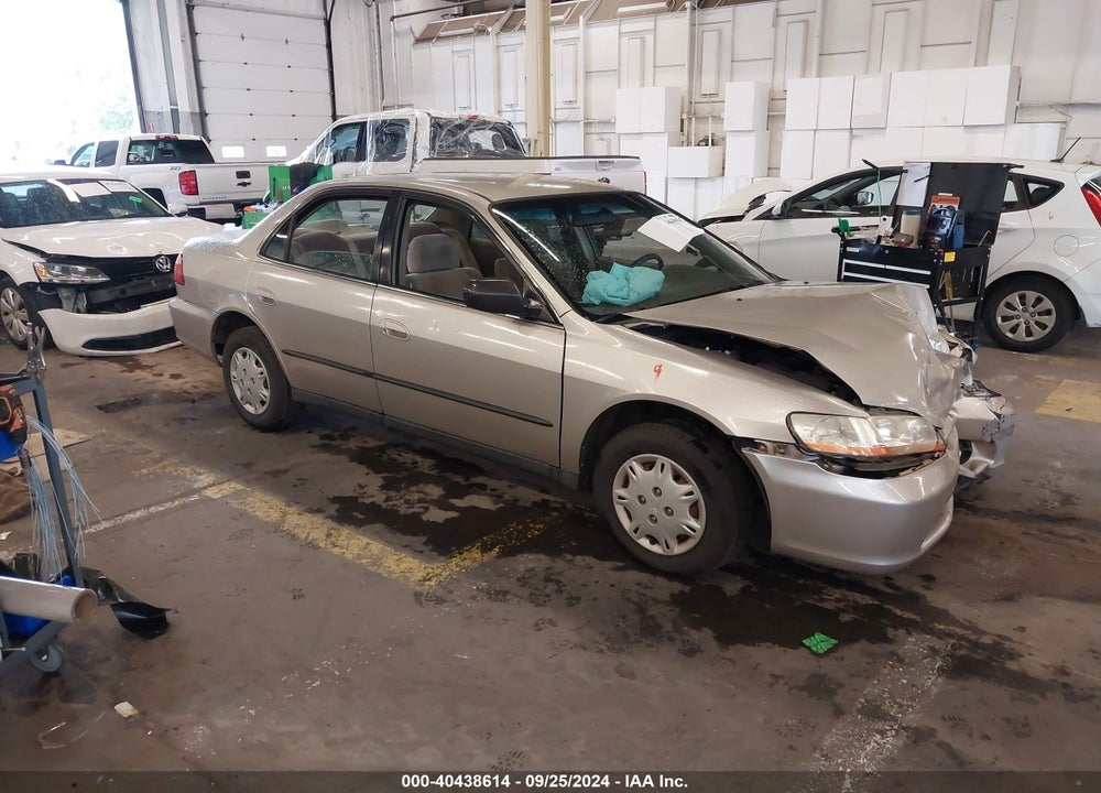 1999 HONDA ACCORD LX VIN: JHMCG5540XC006969