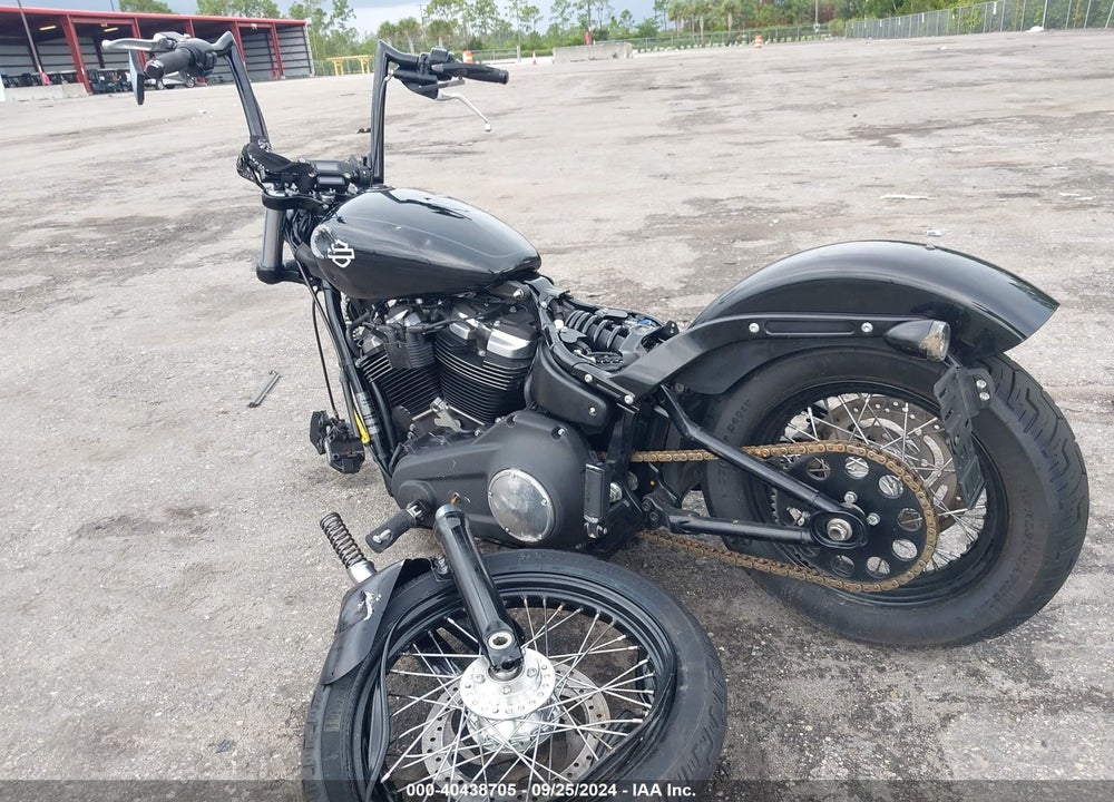 2020 HARLEY-DAVIDSON FXBB VIN: 1HD1YJJ18LB029828
