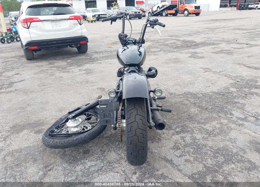 2020 HARLEY-DAVIDSON FXBB VIN: 1HD1YJJ18LB029828