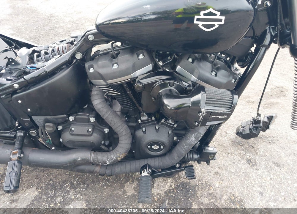 2020 HARLEY-DAVIDSON FXBB VIN: 1HD1YJJ18LB029828