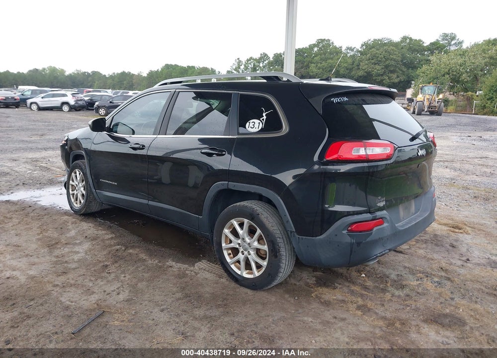 2015 JEEP CHEROKEE LATITUDE VIN: 1C4PJLCB2FW712736