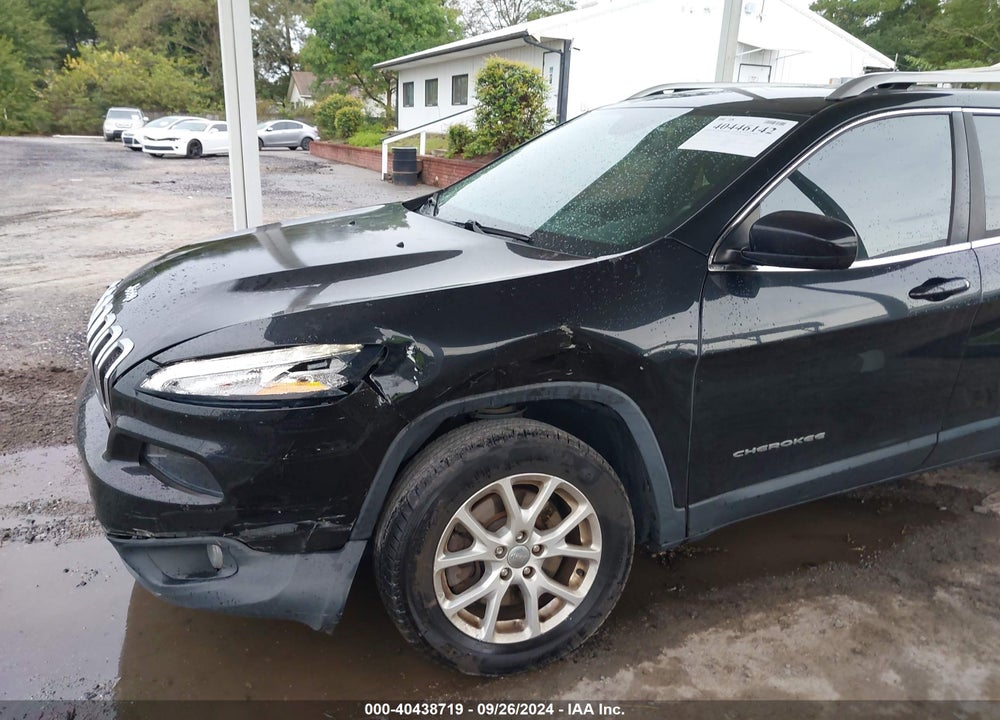 2015 JEEP CHEROKEE LATITUDE VIN: 1C4PJLCB2FW712736