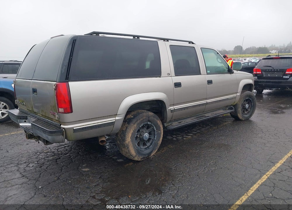 1998 GMC SUBURBAN 2500 SL VIN: 3GKGK26J6WG512200