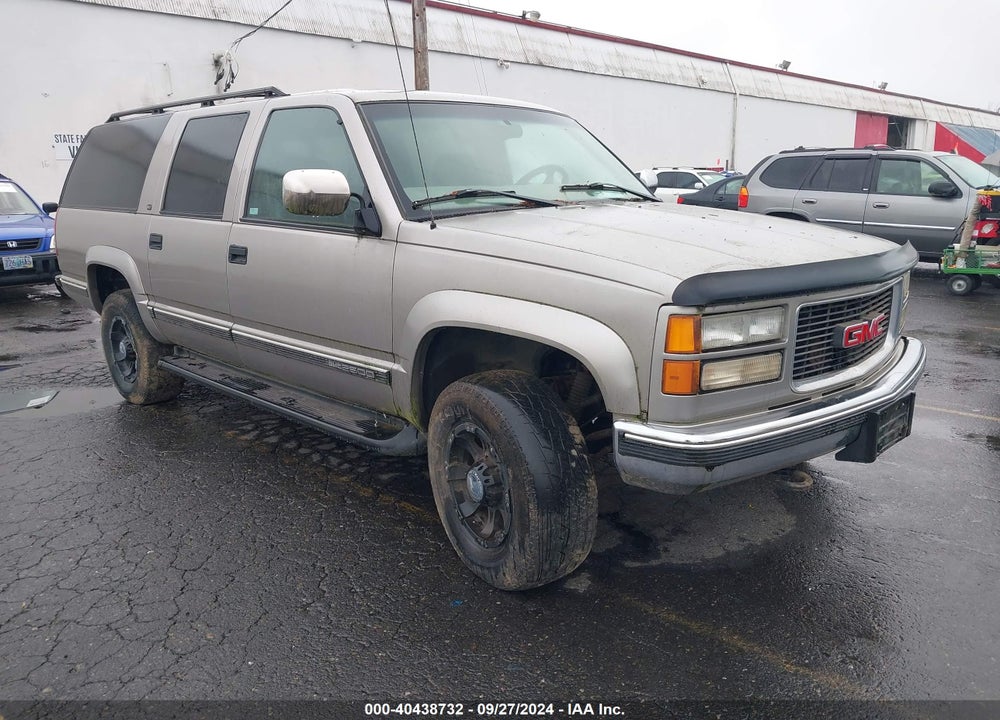 1998 GMC SUBURBAN 2500 SL VIN: 3GKGK26J6WG512200