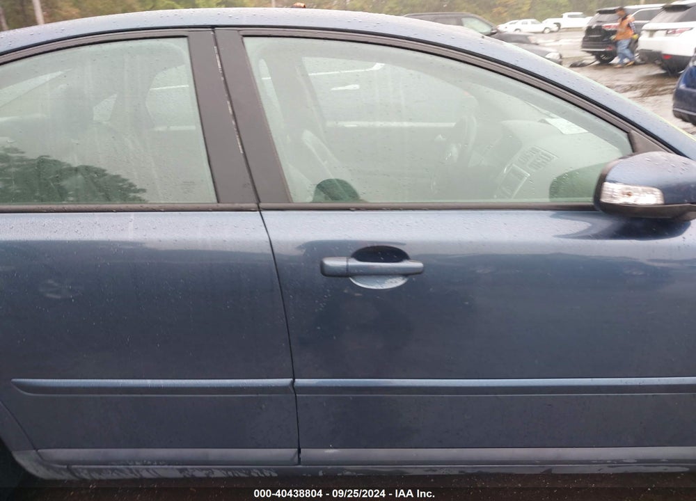 2007 VOLVO S40 2.4I VIN: YV1MS382972277810