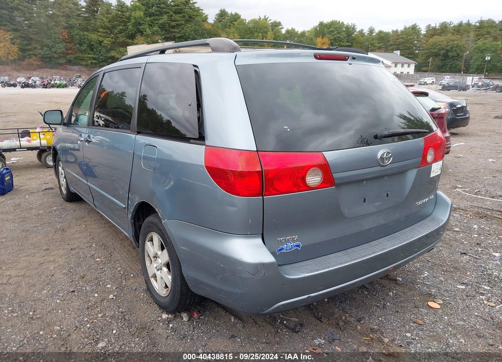 2004 TOYOTA SIENNA LE VIN: 5TDZA23C44S093484