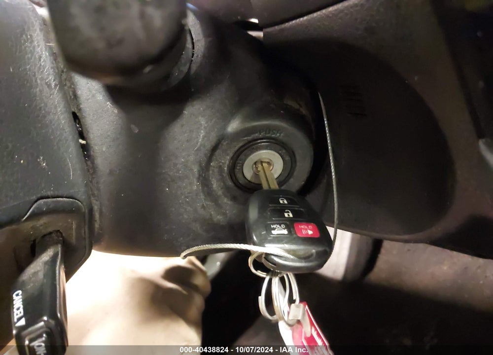 2016 TOYOTA COROLLA LE VIN: 2T1BURHE8GC500103