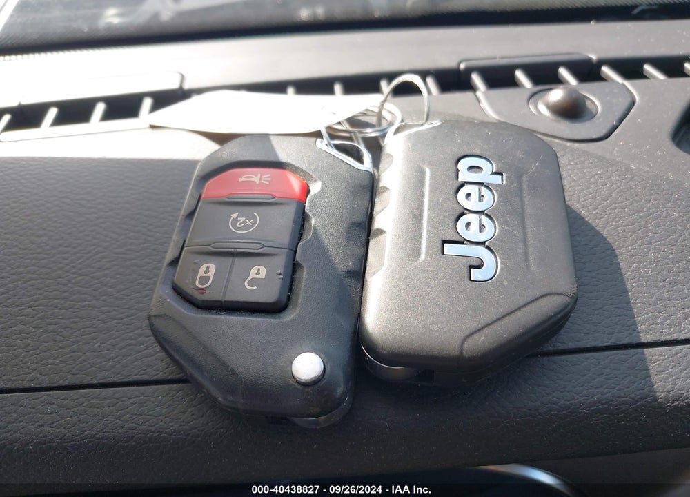 2020 JEEP WRANGLER UNLIMITED SPORT S 4X4 VIN: 1C4HJXDN9LW343843