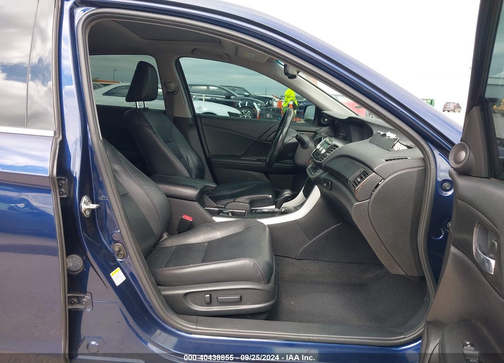 2015 HONDA ACCORD HYBRID EX-L VIN: 1HGCR6F54FA007577