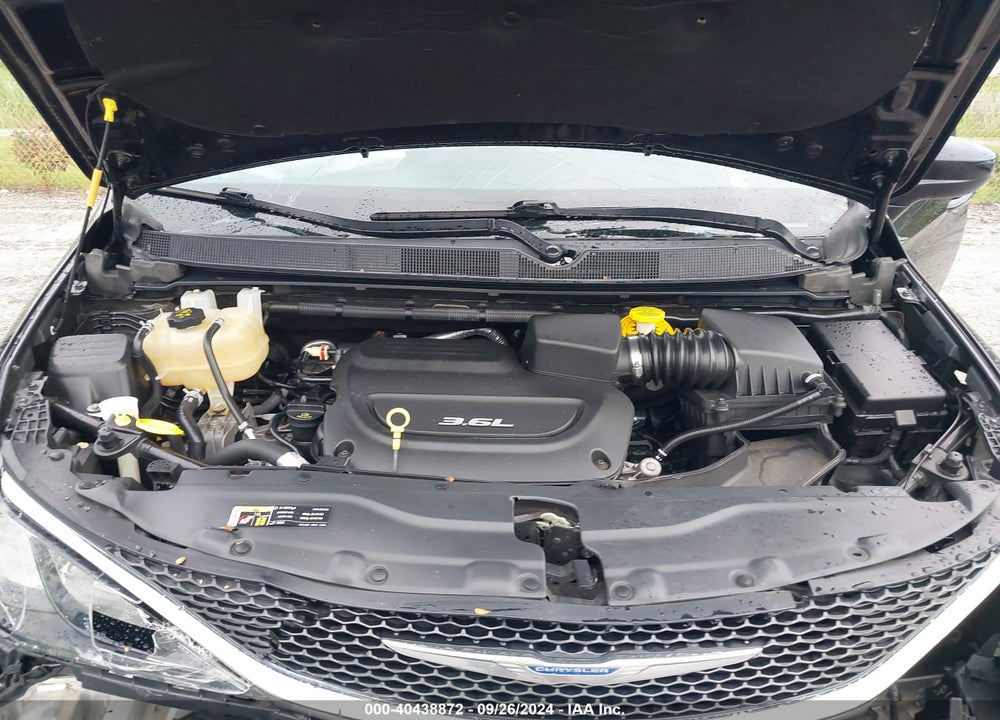 2017 CHRYSLER PACIFICA TOURING VIN: 2C4RC1DG1HR501511