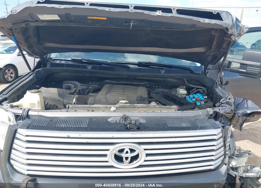 2015 TOYOTA TUNDRA PLATINUM 5.7L V8 VIN: 5TFAW5F1XFX458791