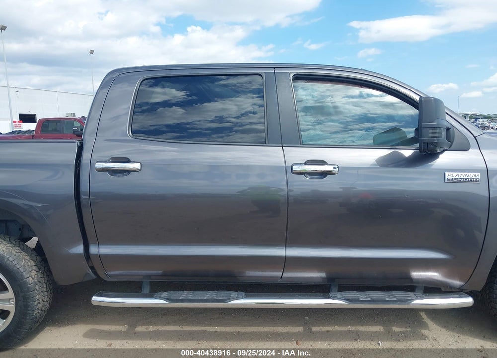 2015 TOYOTA TUNDRA PLATINUM 5.7L V8 VIN: 5TFAW5F1XFX458791