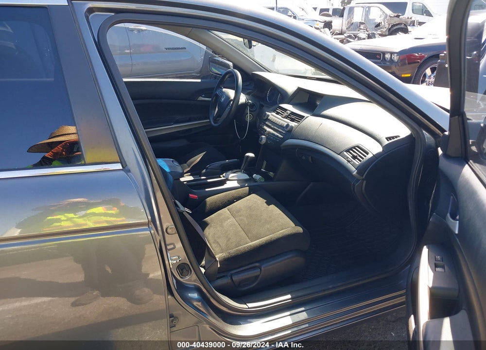2010 HONDA ACCORD 2.4 EX VIN: 1HGCP2F71AA185407