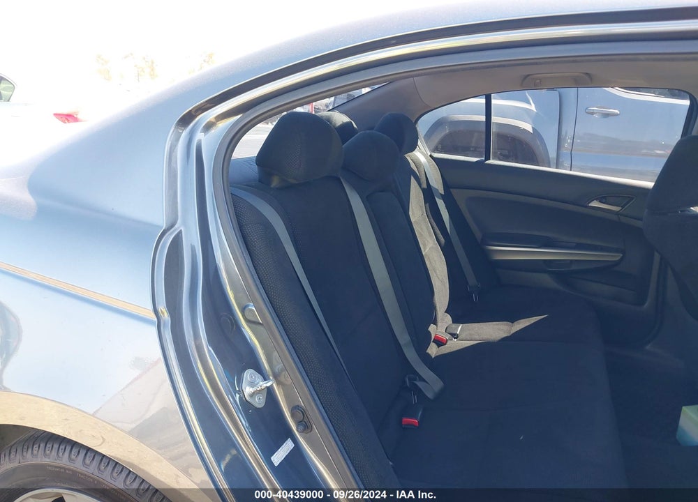 2010 HONDA ACCORD 2.4 EX VIN: 1HGCP2F71AA185407