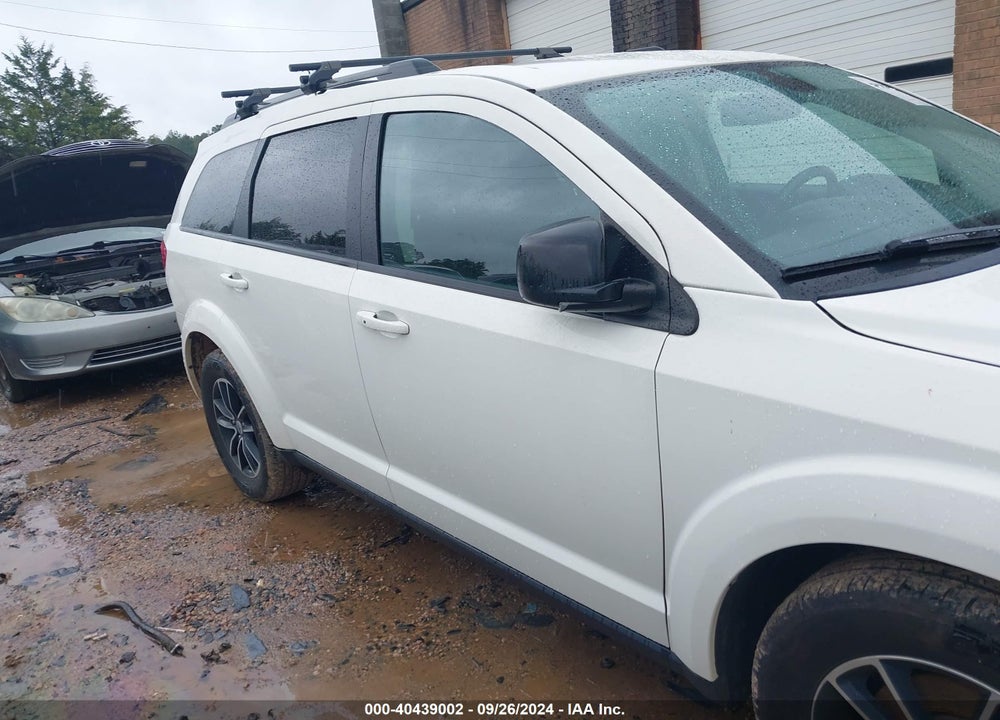 2018 DODGE JOURNEY SE VIN: 3C4PDCAB5JT443169