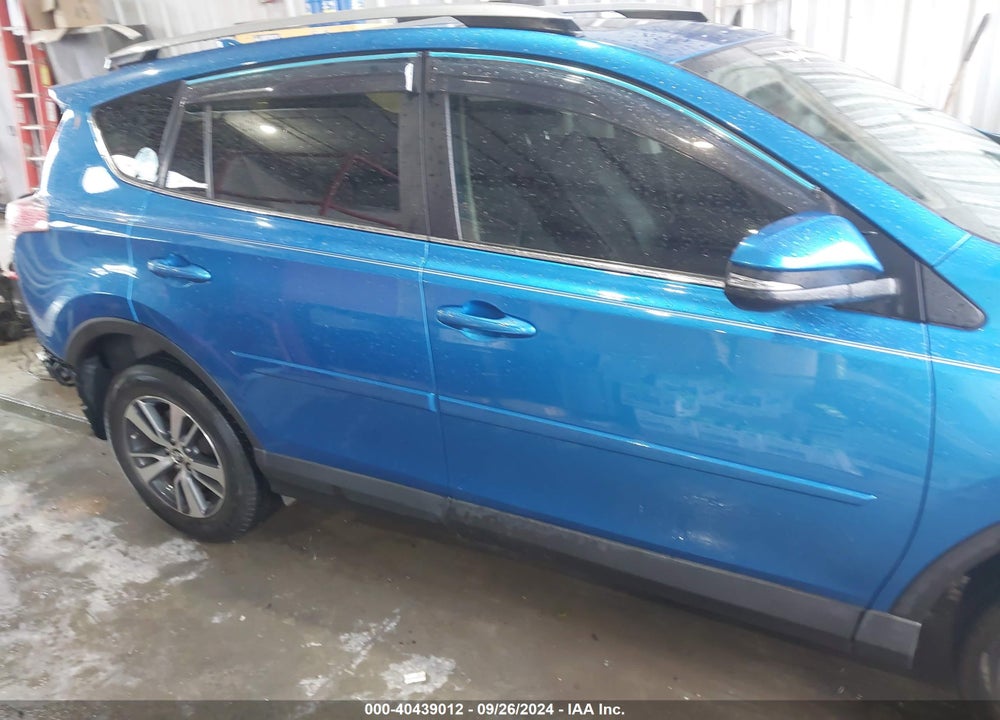 2018 TOYOTA RAV4 XLE VIN: JTMWFREV6JJ189430