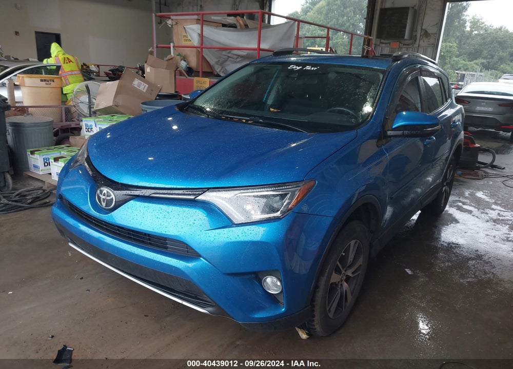 2018 TOYOTA RAV4 XLE VIN: JTMWFREV6JJ189430