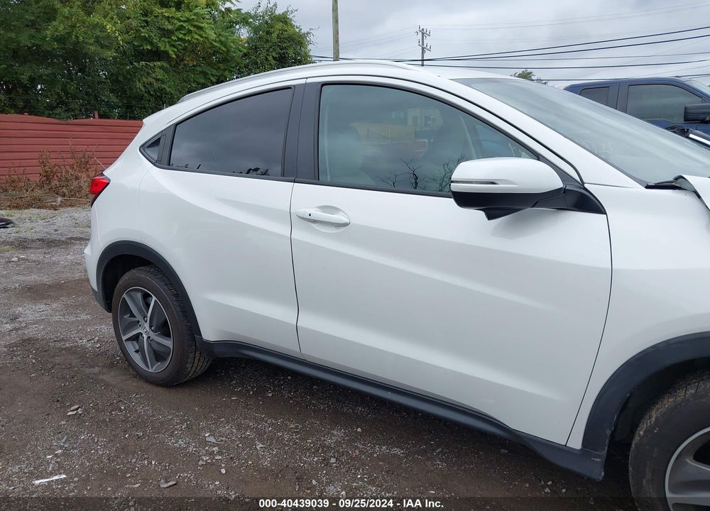 2022 HONDA HR-V VIN: 3CZRU6H58NM705884