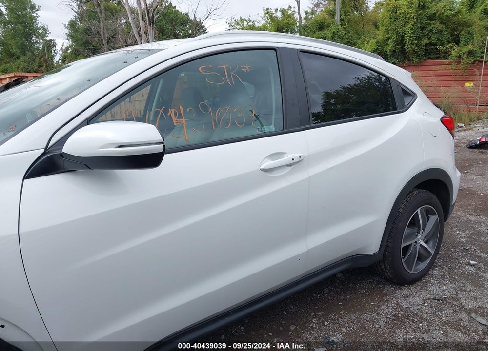 2022 HONDA HR-V VIN: 3CZRU6H58NM705884