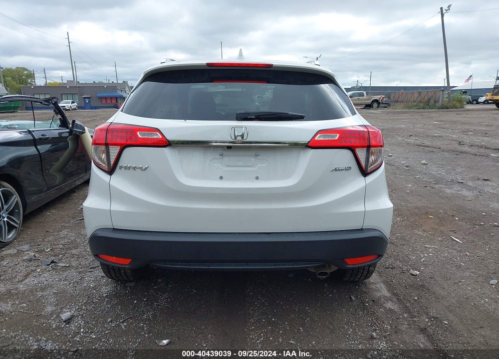2022 HONDA HR-V VIN: 3CZRU6H58NM705884