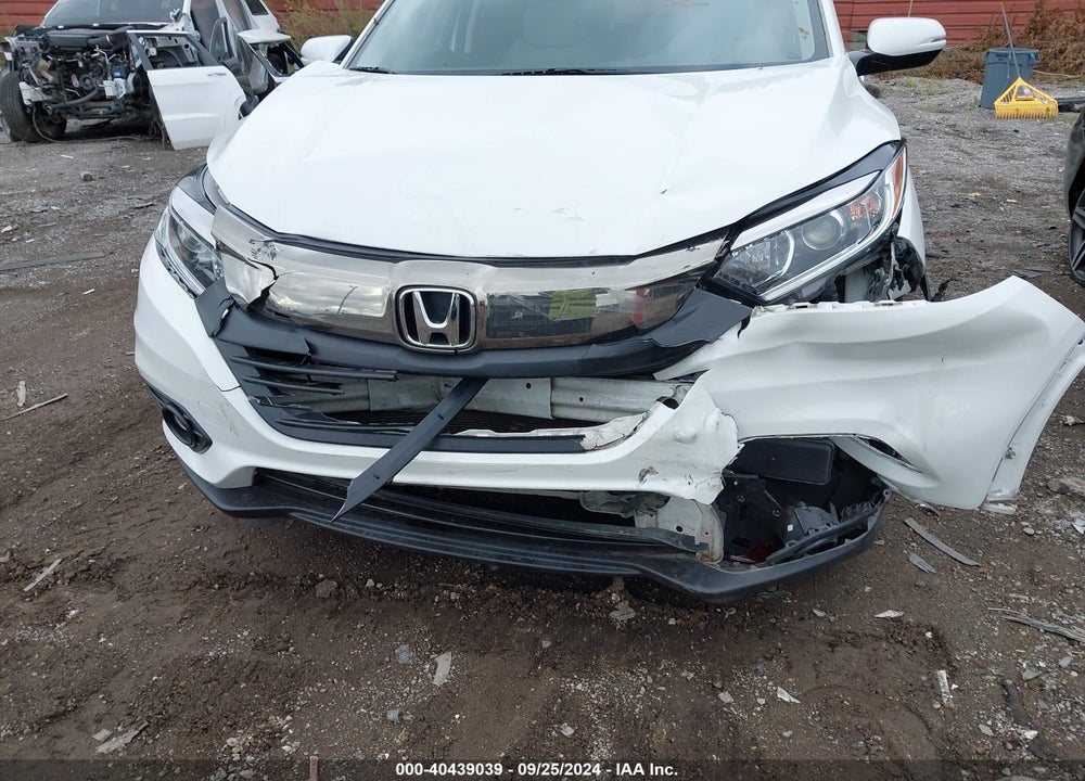 2022 HONDA HR-V VIN: 3CZRU6H58NM705884