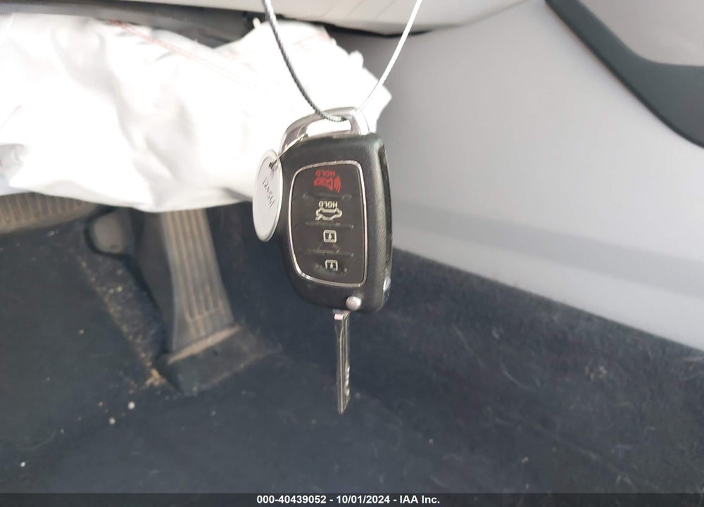 2017 HYUNDAI SONATA VIN: 5NPE24AF8HH521637