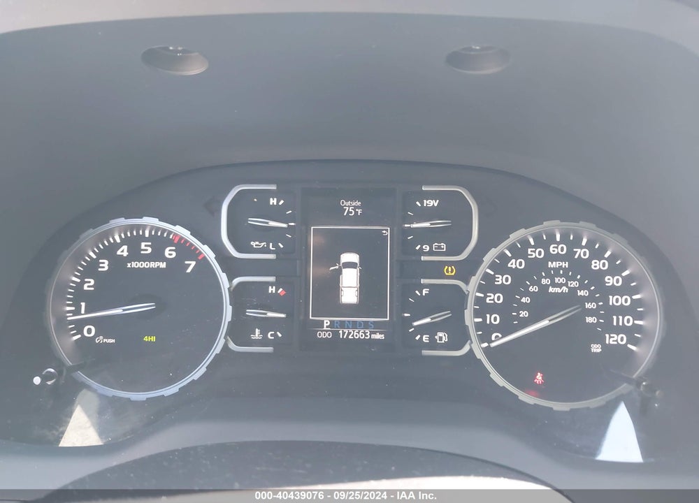 2018 TOYOTA TUNDRA SR5 5.7L V8 VIN: 5TFDW5F11JX712877
