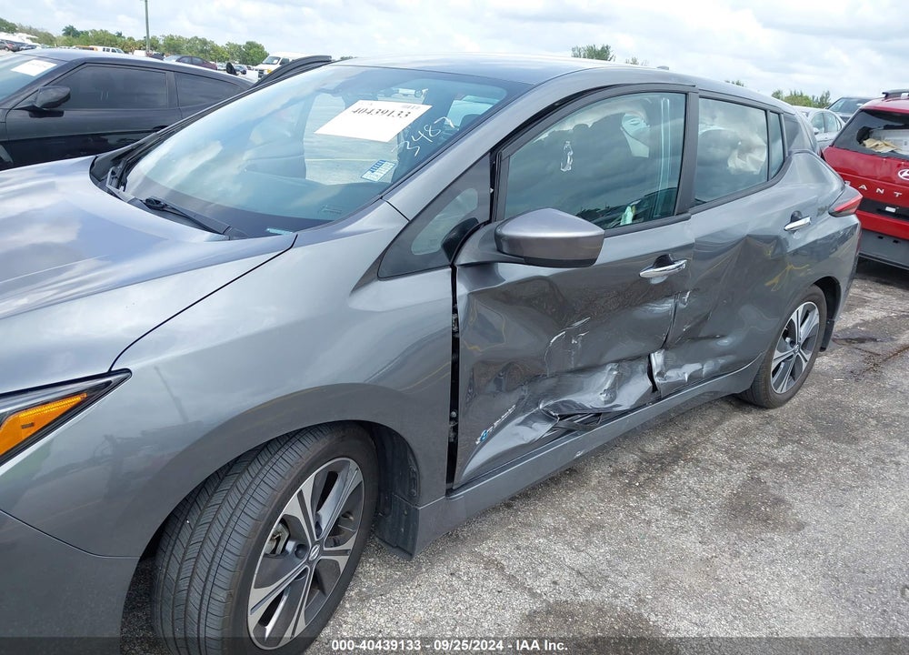 2018 NISSAN LEAF SV VIN: 1N4AZ1CP2JC303487