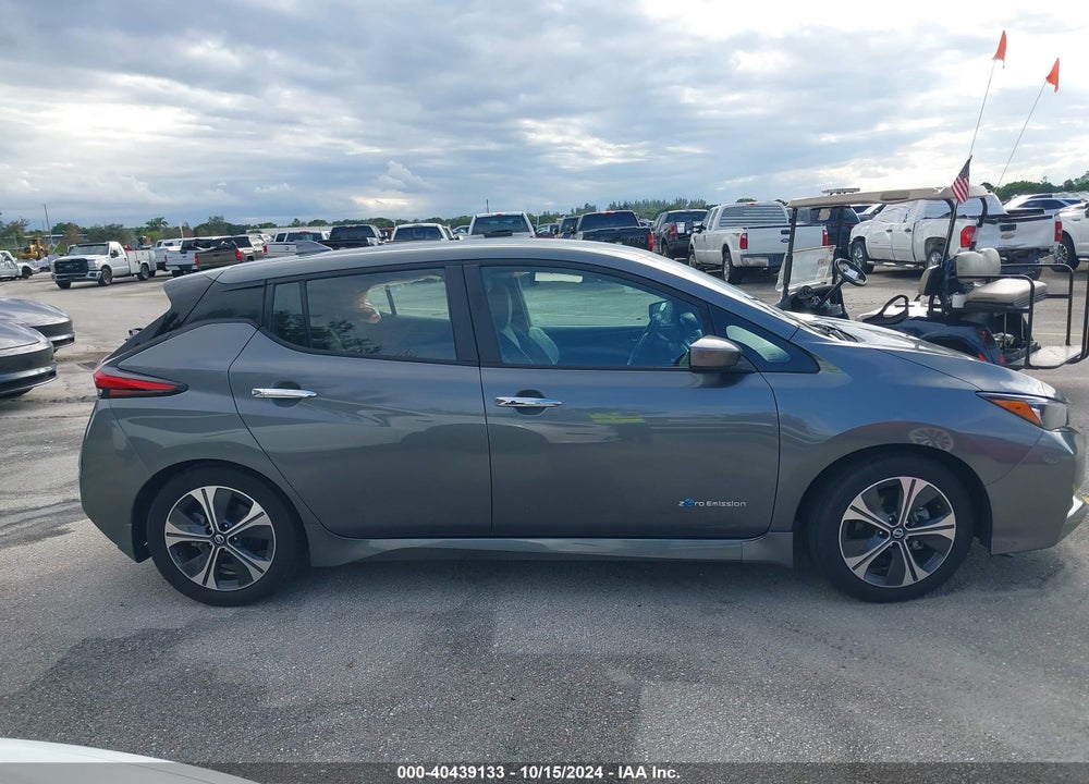 2018 NISSAN LEAF SV VIN: 1N4AZ1CP2JC303487