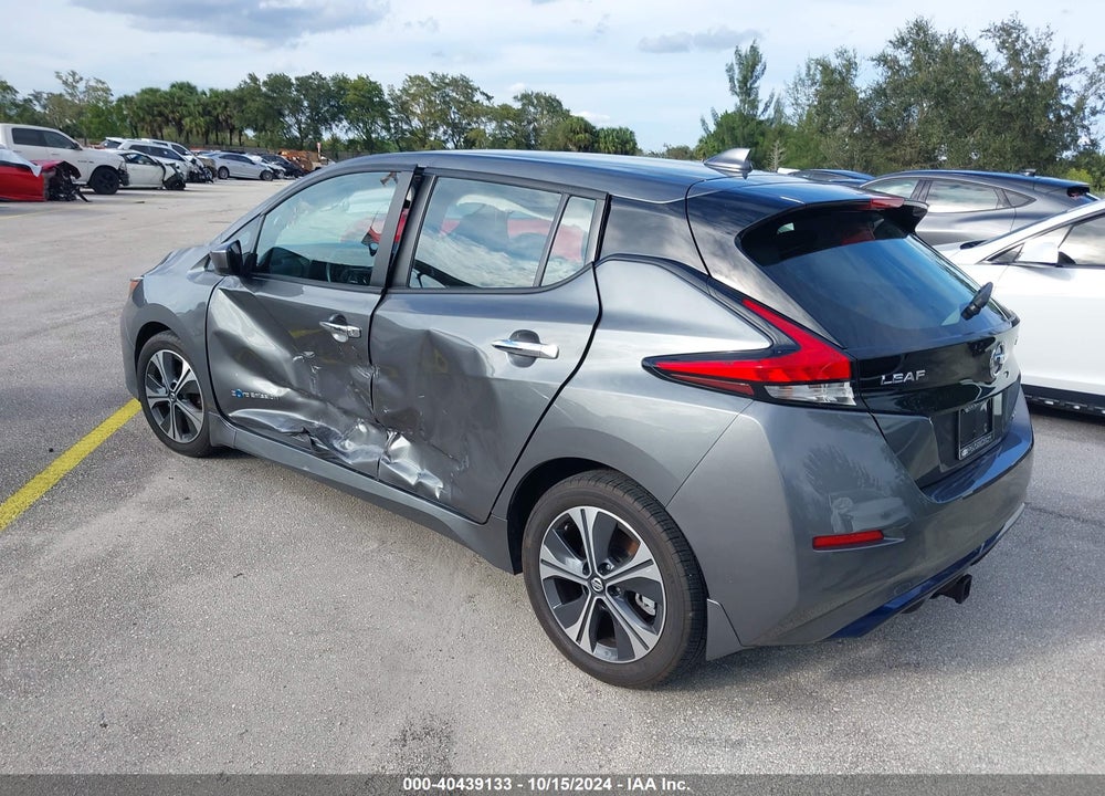 2018 NISSAN LEAF SV VIN: 1N4AZ1CP2JC303487