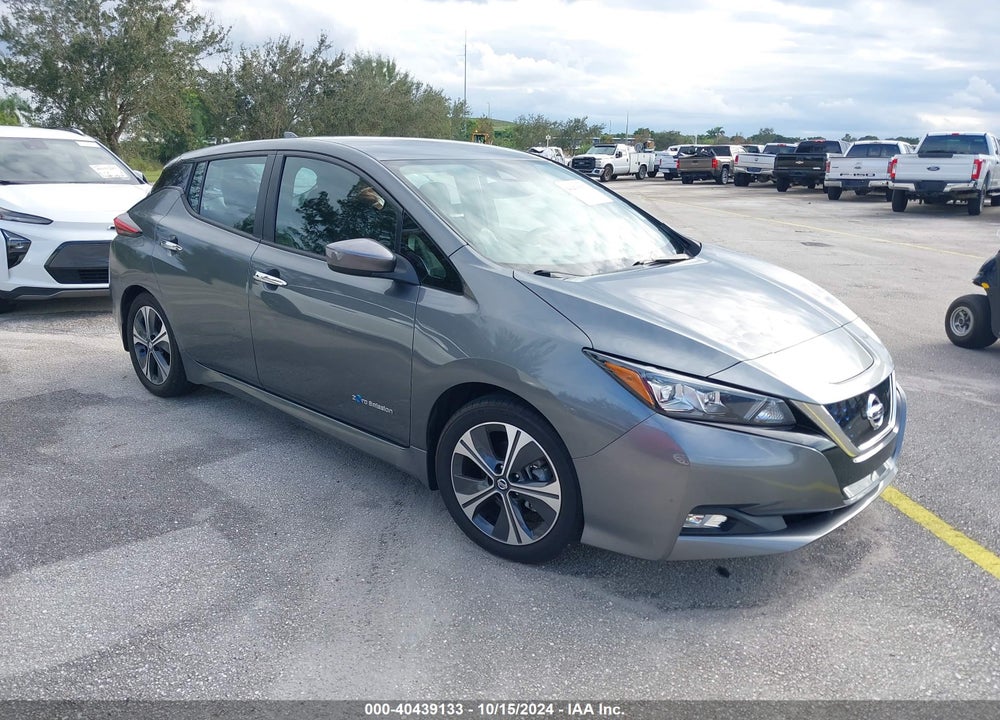 2018 NISSAN LEAF SV VIN: 1N4AZ1CP2JC303487